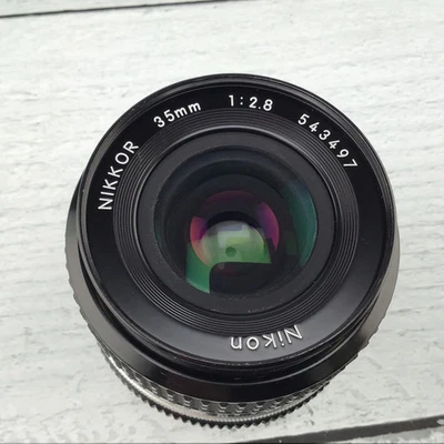 Lente Nikon Nikkor 35 mm f2,8 AIS usada buena Foto 1 de 4