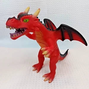 2018 Dragon Adventure Force Toys R Us 18" Long D&D Dungeons & Dragons Soft Vinyl - Picture 1 of 9