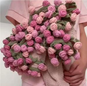 Crochet Rose Bouquet Blanket Gift β Handmade 60cm Flower Throw for Her πΉ - Picture 1 of 17