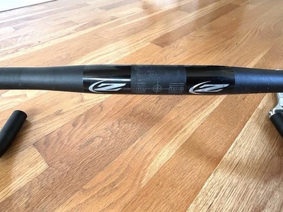 Manillar Zipp Service Course SL70 31,8 mm 44 cm aleación de aluminio negro mate Foto 1 de 4