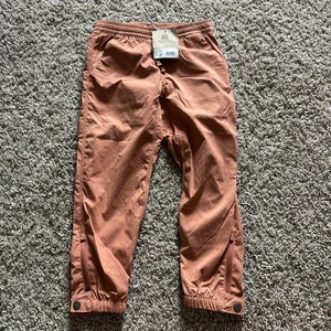 Patagonia Boys' Quandary Pants Tan Hiking Outdoor Joggers UPF 40+ Size XS - Picture 1 of 9