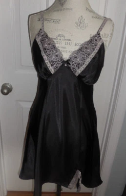 NUEVO SIN ETIQUETAS CAMISÓN CHEMISE MUJER NEGRO AZABACHE CON RIBETE DE ENCAJE ROSA TALLA MED Foto 1 de 4