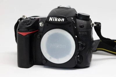 Nikon D7000 16.2 MP SLR-Digitalkamera - Schwarz (Nur Gehäuse) - Bild 1 von 4