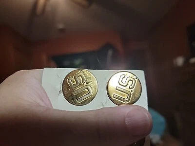 PAIR OF WW2 US Forces Army Collar Disc Screw Back Brass Insignia Badge 1" - Image 1 of 4