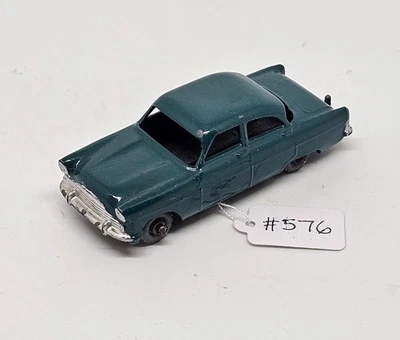 Matchbox Lesney – 33a   Ford Zodiac   1957    (ID#576) - Image 1 of 4