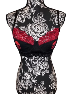 Nwot Skull Bra Lace Trim Underwire Sexy Goth Gothic Grunge - Picture 1 of 12