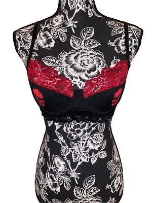 Nuevo sin etiquetas Sujetador Calavera Borde de Encaje Con Aros Sexy Gótico Grunge Foto 1 de 4