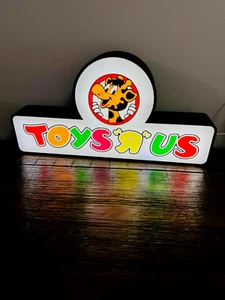 Toys R Us Vintage Shop Brand Logo - Light Up Logo/Wall Art - Picture 1 of 15