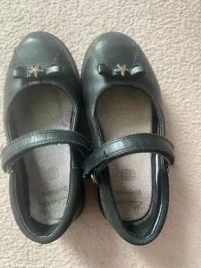 school shoes girls size 11 - Picture 1 of 3