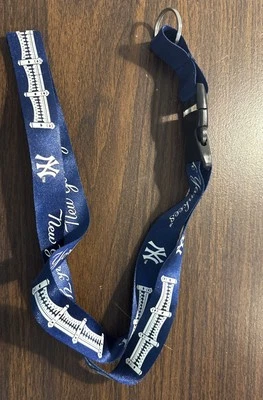 New York Yankees Lanyard Badge Key Chain Clip Detachable - Image 1 of 4
