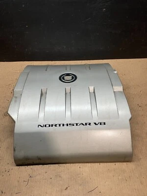 Крышка двигателя Cadillac Deville Seville Northstar 1997–2004 годов выпуска E4820 DG1 - Изображение 1 из 4