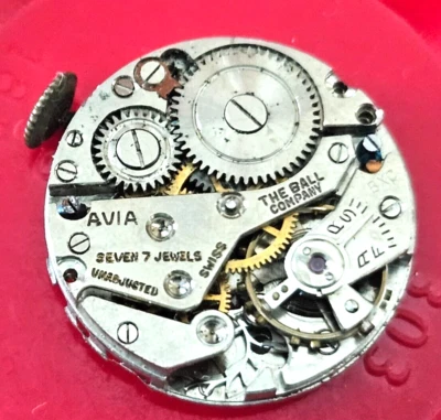 VINTAGE~GARLAND AVIA BALL CO. BXC~7J SWISS WATCH MOVEMENT (GOOD BALANCE) - Image 1 of 2