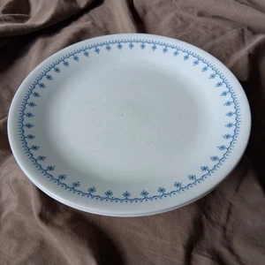 2 x Corelle Schneeflocke blaue Girlande Mittagessen Teller von Corning USA - Bild 1 von 5