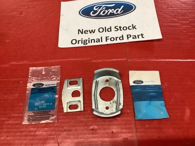 Nuevo de Lote Antiguo Ford Mustang Boss/MACH 1 1970-1973 Capó Cierre y Catch D0ZZ-16894-A Foto 1 de 3