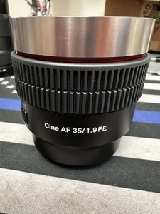Rokinon V-AF 35mm T1.9 Cine - Sony FE Fit - Picture 1 of 7