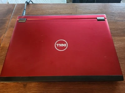 Dell Vostro V131 / Intel i3-2330M / 4GB RAM / 128GB SSD - Imagen 1 de 4