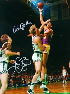 PÓSTER DE PARED V0680 Kareem Abdul-Jabbar vs Larry Bird Lakers decoración deportiva impresión reino unido - Imagen 1 de 13