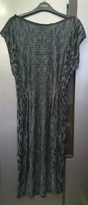 Oasis Grey Leopard Jersey Midi Dress Size S Pleated Waist Zip Detail Neckline - Picture 1 of 12