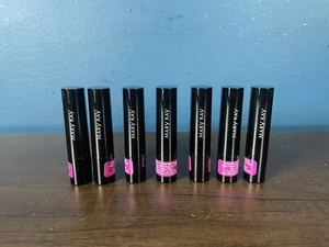 Menge 7 NEUE Mary Kay Supreme feuchtigkeitsspendende Lippenstifte Pflaume festlich Pink Fuchsia Koralle - Bild 1 von 3