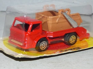 Corgi Juniors Whizzwheels Ford D Series Skip truck red, rare brown skip version - Picture 1 of 2