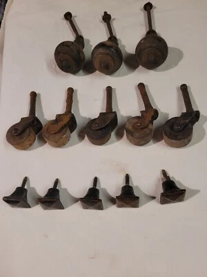 Lot Of Antique / Vintage Wooden Teardrop Pulls, Wooden, Casters, Metal Knobs - Изображение 1 из 4