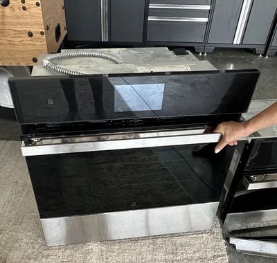 Combo de microondas eléctrico JennAir 30" combinación de horno de pared de acero negro JJW2430 Foto 1 de 4