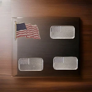 Set 4 Pezzi Argento Patriottico 1g Bandiera Colorata + (3) 1g .999 Argento Americano  - Foto 1 di 2