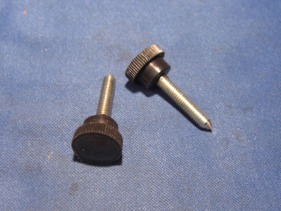 JAGUAR DAIMLER DASH THUMB SCREWS FITS MARK 2 V8 E-TYPE C15785 X 2 Foto 1 de 1