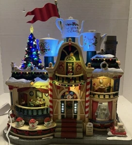 Lemax Christmas Village Tea with Mrs. Claus 4.5V Adapt Chimney Smoke Works Great - Picture 1 of 24