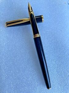 Waterman CF Fountain Pen -  Black Lacquer, 18k Nib