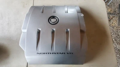 2007/11 Cadillac DTS Engine Cover OEM. - Image 1 of 4