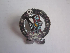 Official Disney Trading Pin:  Nightmare Before Christmas Jack & Sally in Wreath - Picture 1 of 2