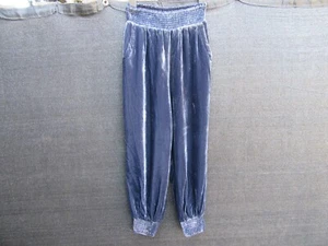 Anthropologie Gloria Joggers Dark Blue Crushed Velvet Pants Size Small - Picture 1 of 13