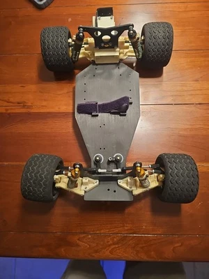 Rc Vintage Team Associated RC10  Buggy Roller Parts Or Repair  - Image 1 of 4