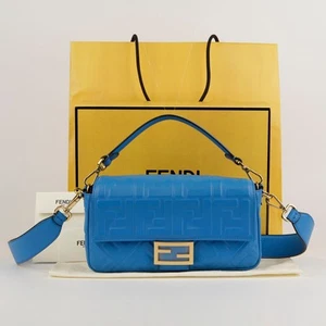 Fendi Medium Blue Napa Leather Baguette Shoulder and Crossbody Bag 47302791 - Imagen 1 de 6