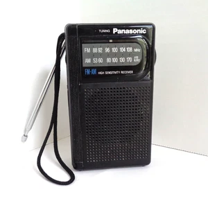 Radio Transistor Panasonic FM-AM Modelo RF-501 Negro con Antena y Correa de Mano - Imagen 1 de 18