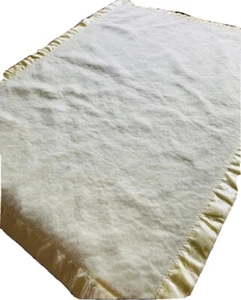 Vintage Rosebud Acrylic Satin Edge Baby Blanket Lovey Sunny yellow - Picture 1 of 7