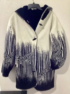 Denali Reversible Black/White Soft fleece Zebra Themed Coat Unisex Medium - Picture 1 of 4