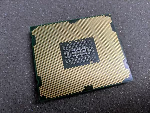 INTEL SR0LA Xeon E5-2609 Quad Core 2.4Gz Socket 2011 Sandy Bridge-EP Processor - Picture 1 of 1