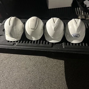 SOMBREROS DUROS DE CONSTRUCCIÓN - $15 cada uno por orden de llegada - Imagen 1 de 9
