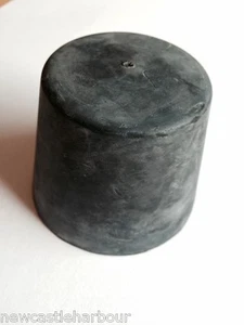 RÜBEN LE 47-65 T2 GETEILT 55-63 ANSCHLAGPUFFER VORNE AM ACHSTRÄGER NEU - Bild 1 von 2