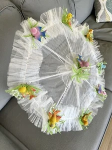 Vintage, Rare, White Lace Parasol with Cute Birds On It - For a Wedding Or Prop - Picture 1 of 9