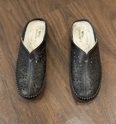 Spring Step Women's Black Soft Leather Slip-On Size 8.5 - Image 1 of 4