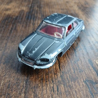 DINKY #524 PANHARD CT24 CUPÉ - HECHO EN FRANCIA Foto 1 de 4