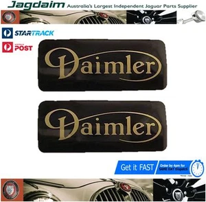 New Jaguar Daimler Rocker Cover Badge - Black / Gold Lettering C35733 X 2 - Picture 1 of 1