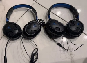 Set of 2 Turtle Beach headphones for gaming - Picture 1 of 3