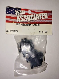 Team Associated RC # 21025 Gearbox Case 18T - Picture 1 of 2