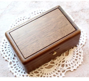 WALNUT RECTANGLE JEWELRY MUSIC BOX : ♫ CLAIR DE LUNE DEBUSSY ♫ - Picture 1 of 4