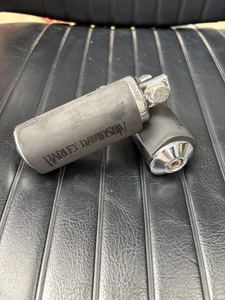 Harley-Davidson Chrome and Rubber Footpegs 50915-90T - Picture 1 of 3