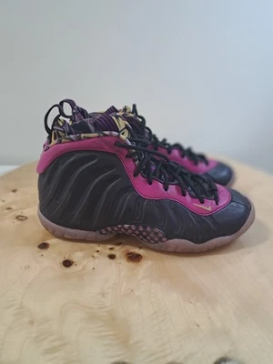 Nike Little Posite One Cave Purple Sneakers Youth Size 4Y Logo Lace Up DQ6210-50 - Image 1 of 4